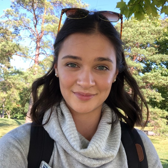 Meet your Posher, Ashley - Picture 1 of 1